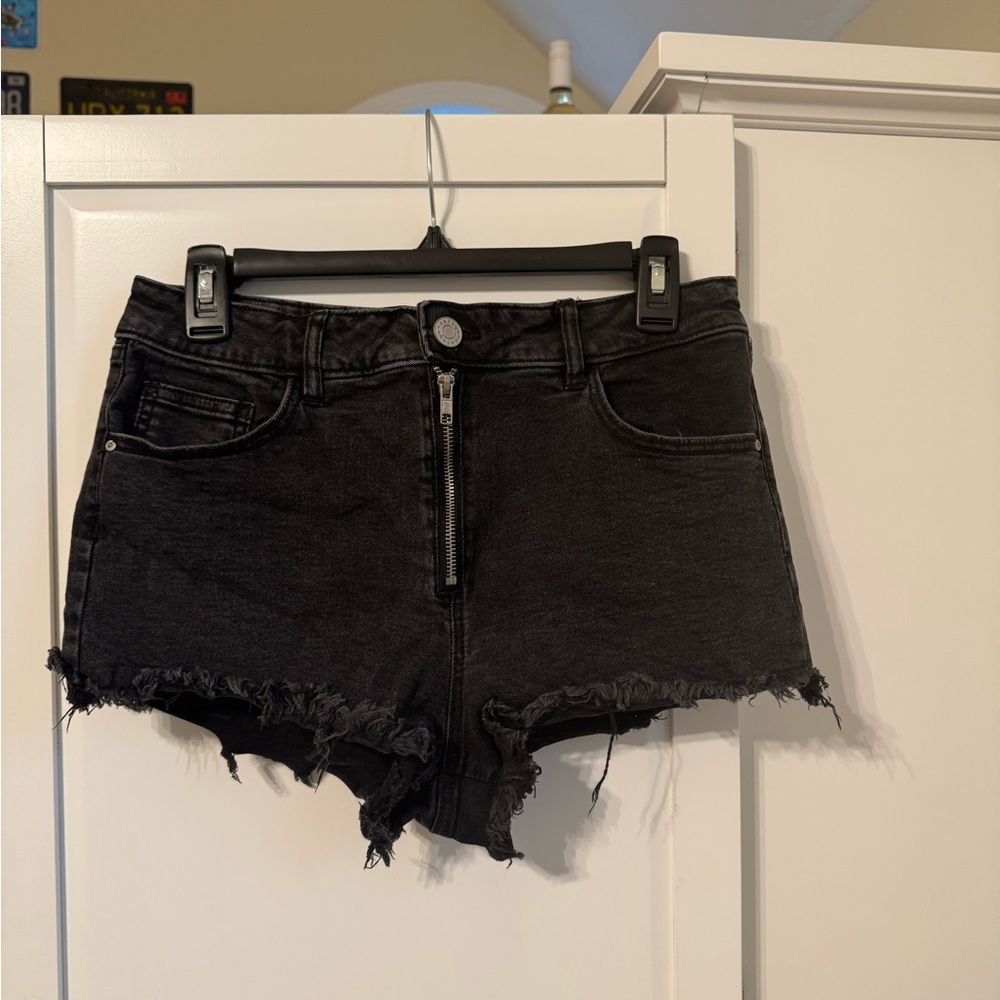 Refuge Women’s Black Jean Shorts